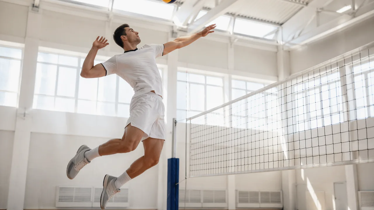 バレーボール男子日本代表、試合中の汗を球状にまとめて相手コートに打ち返す新戦術を解禁